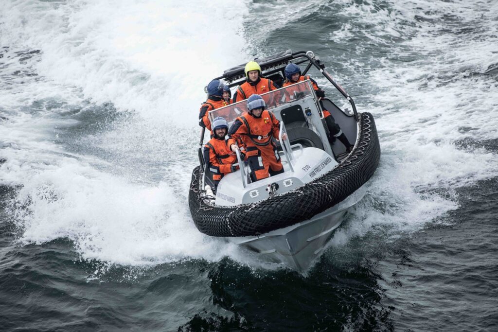 High-powered engine for a rigid rescue boat
